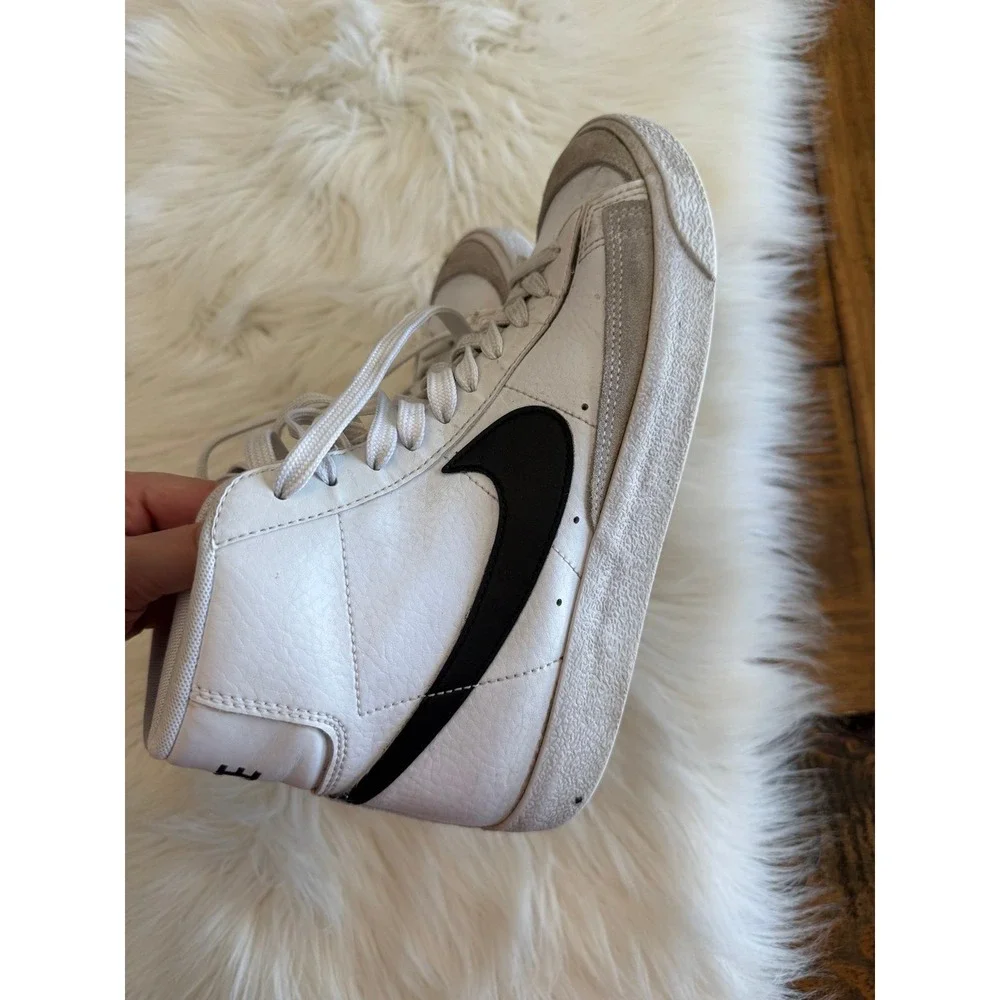 Nike blazer‎ mid size 6Y
